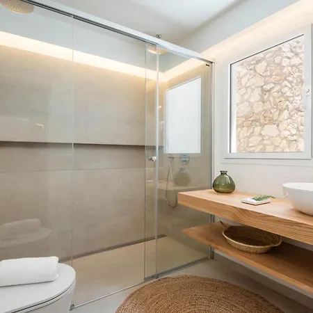 V50 Bella Vista Villa