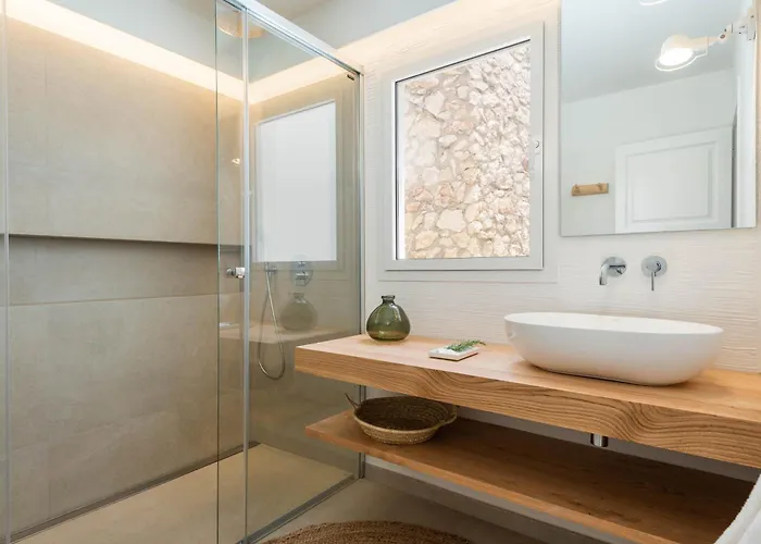 V50 Bella Vista Вилла *