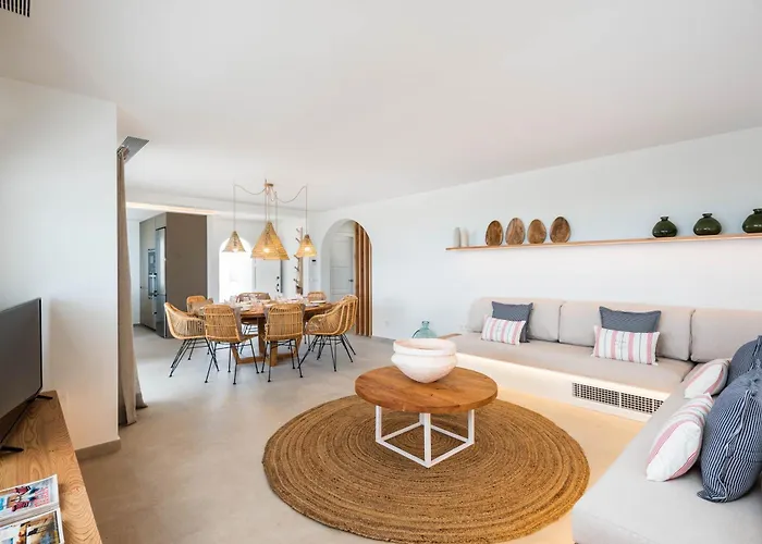 V50 Bella Vista فيلة *