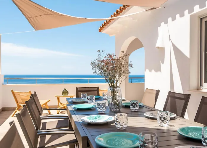 V50 Bella Vista فيلة سون بو